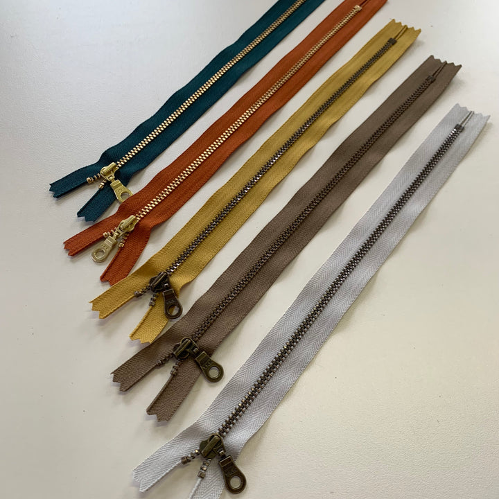 Mustard YKK Antique Zipper