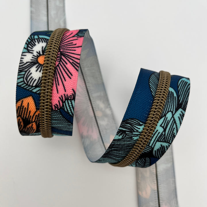 Castaway Azure Bronze printed