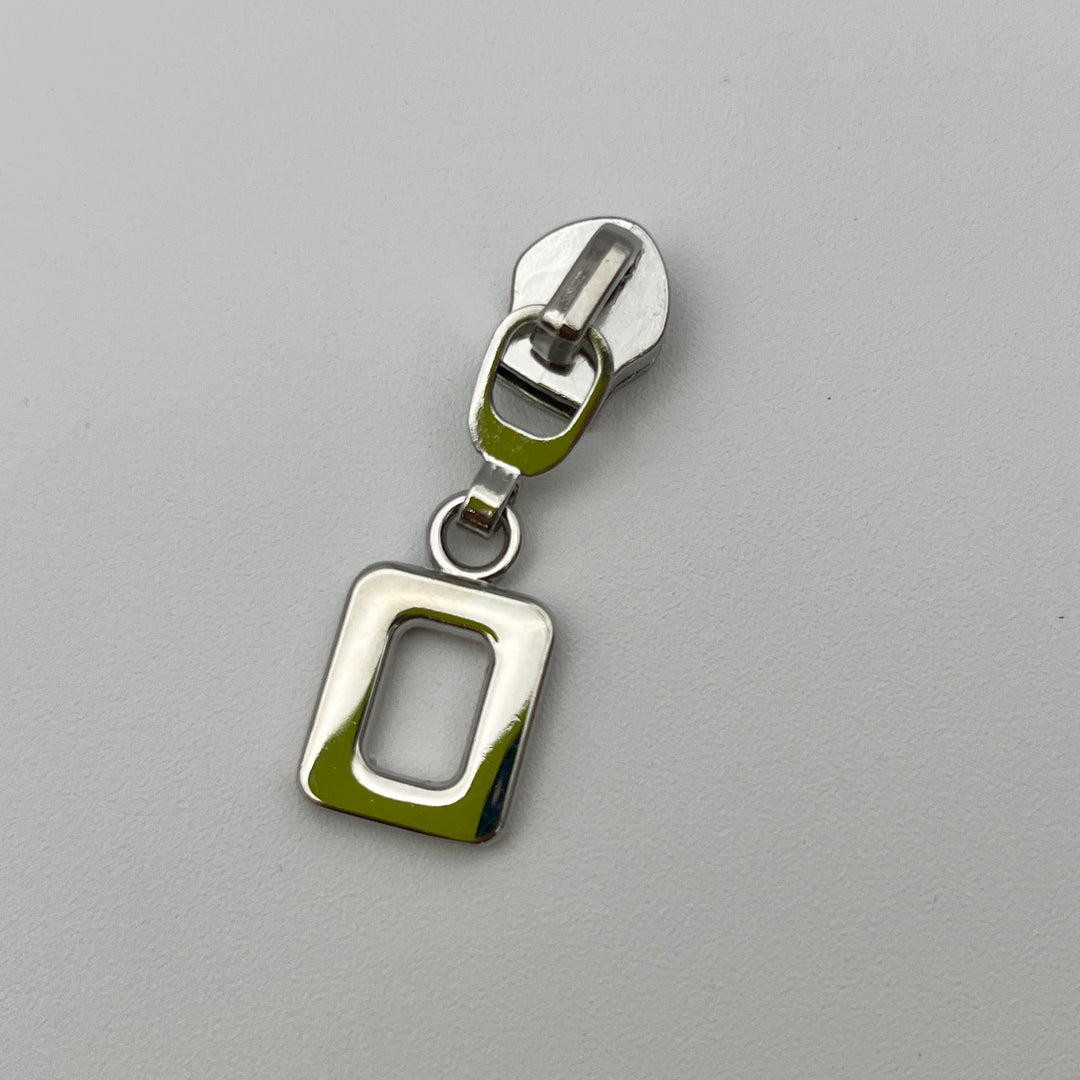 Square Pull silver