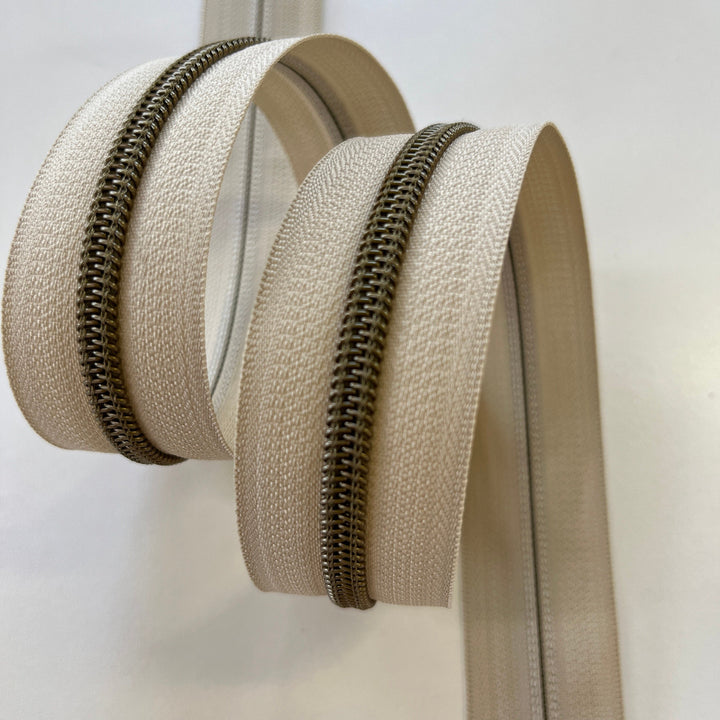 Khaki #5 Bronze zipper coil