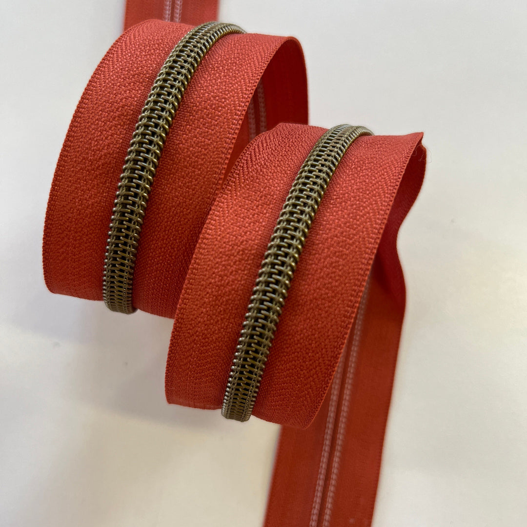 Terracotta #5 Bronze zipper coil