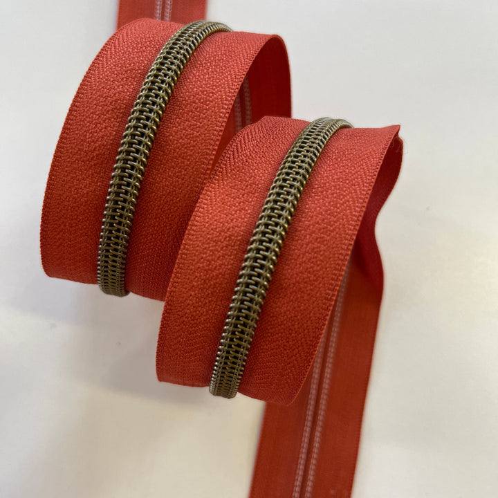 Terracotta #5 Bronze zipper coil
