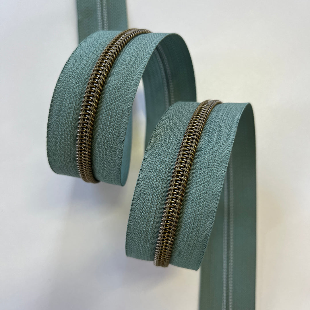 Sage #5 Bronze zipper coil