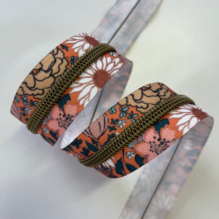 Blissful Salmon #5 Bronze printed zipper coil