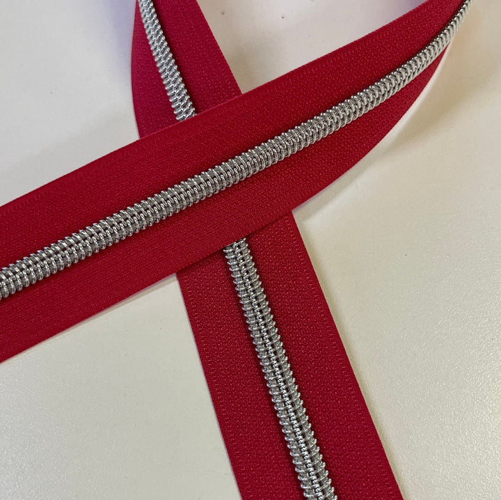 Raspberry #5 Silver zipper coil