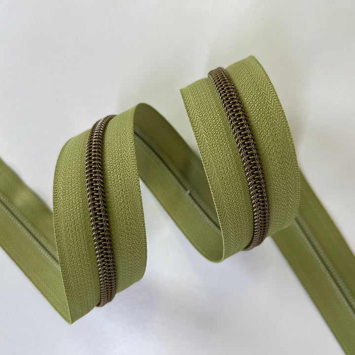 Avocado #5 Bronze zipper coil