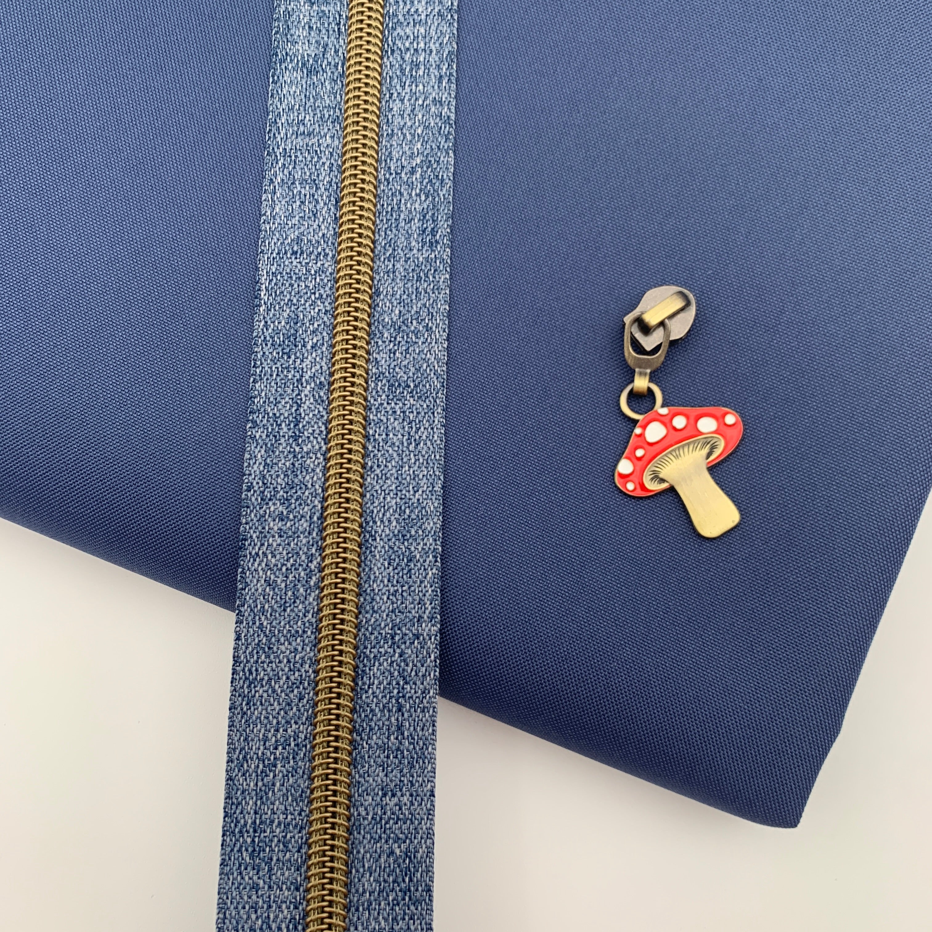 Navy 300d – SullivansTrim