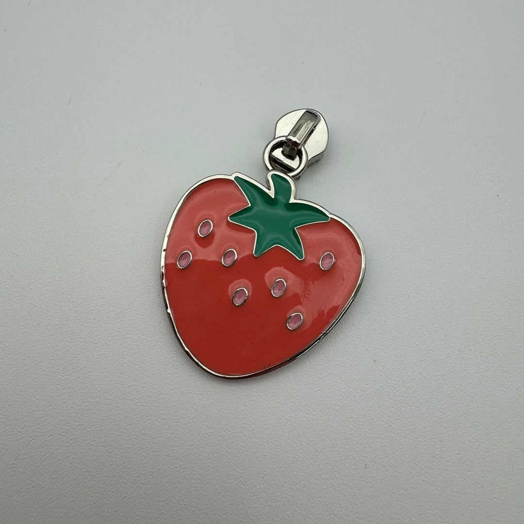 Strawberry Pull silver