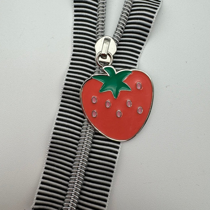 Strawberry Pull silver