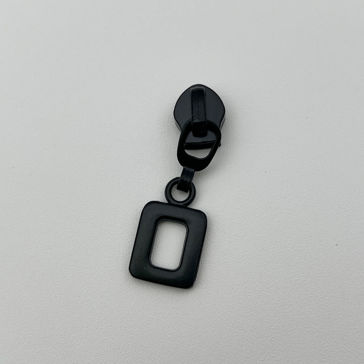 Square Pull matte black