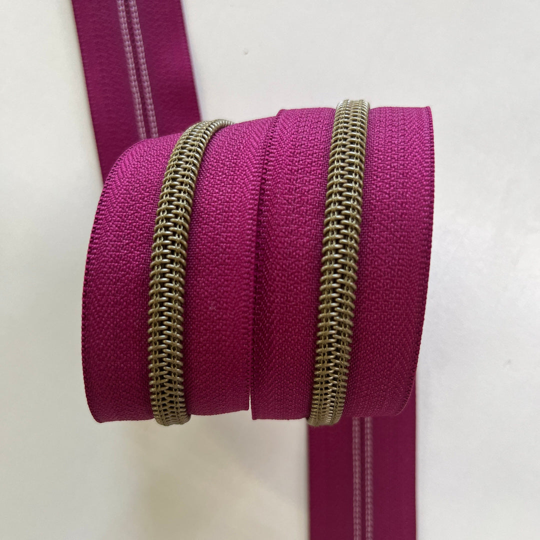 Magenta #5 Bronze zipper coil