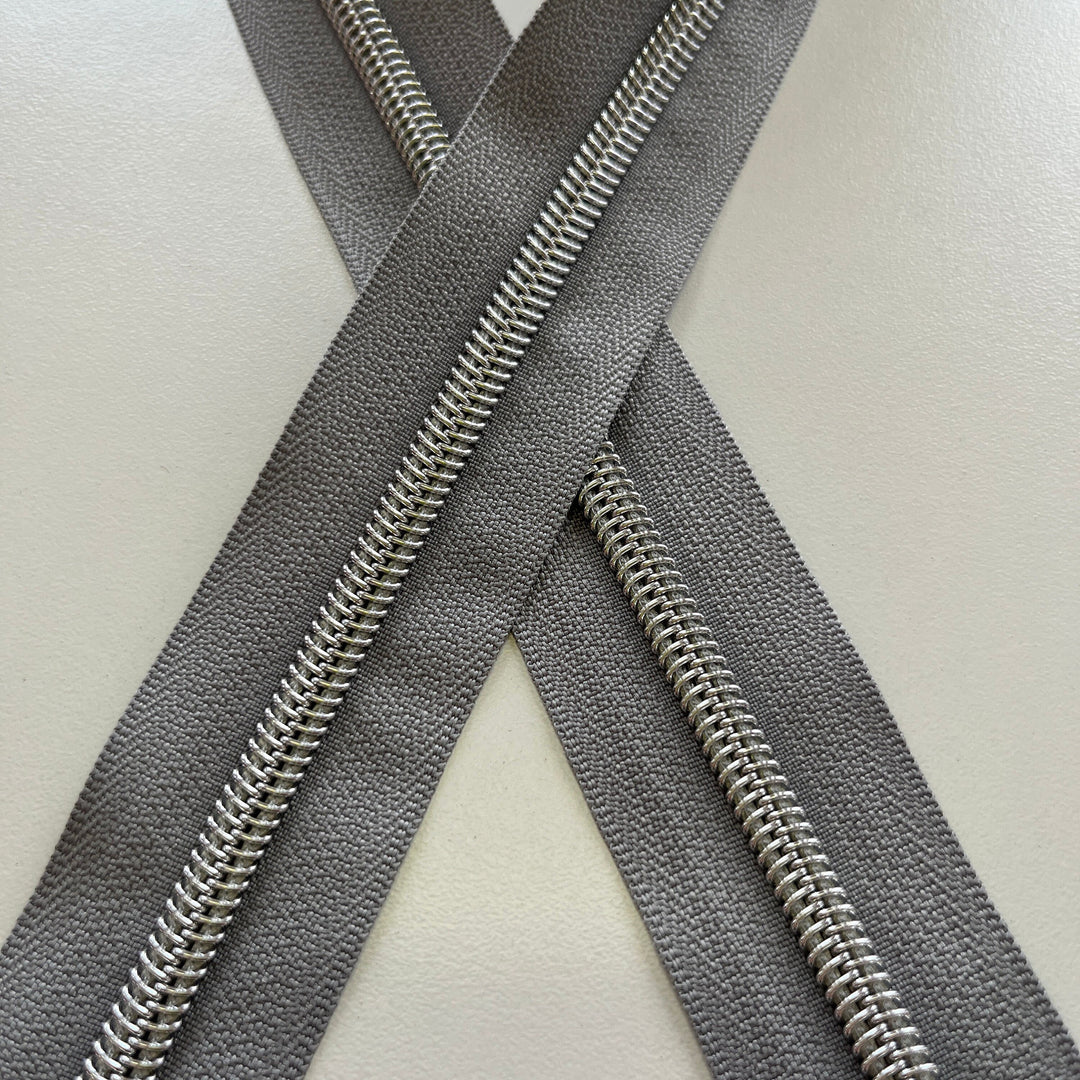 Pewter #5 Silver zipper coil