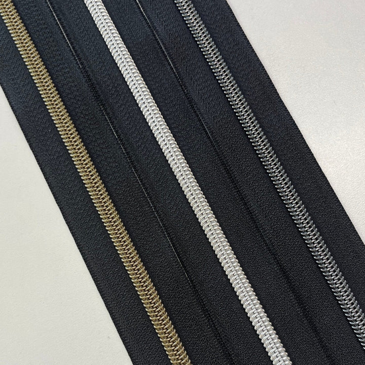 Black #5 Silver zipper coil